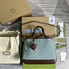 Gucci Satchel Bags